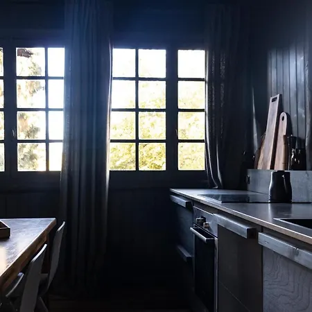 Neska - Cabane En Lisiere De Foret 木屋 *